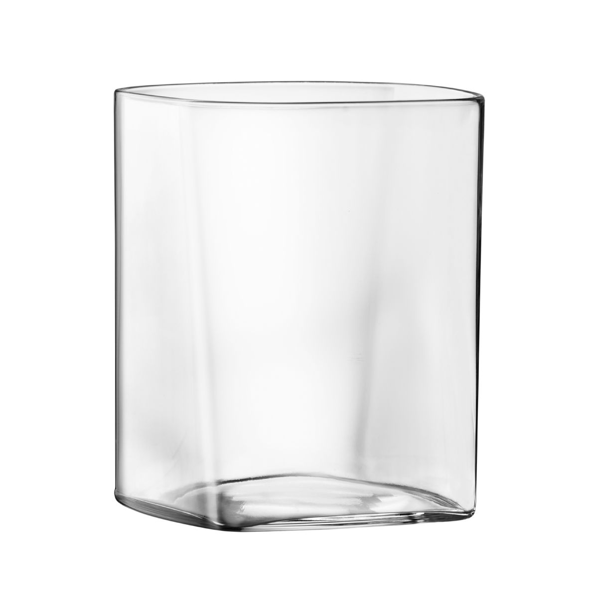 Vooraanzicht van de Top Class Tumbler vierkant 43 cl. een transparant drinkglas met rechte hoeken en stevige bodem.