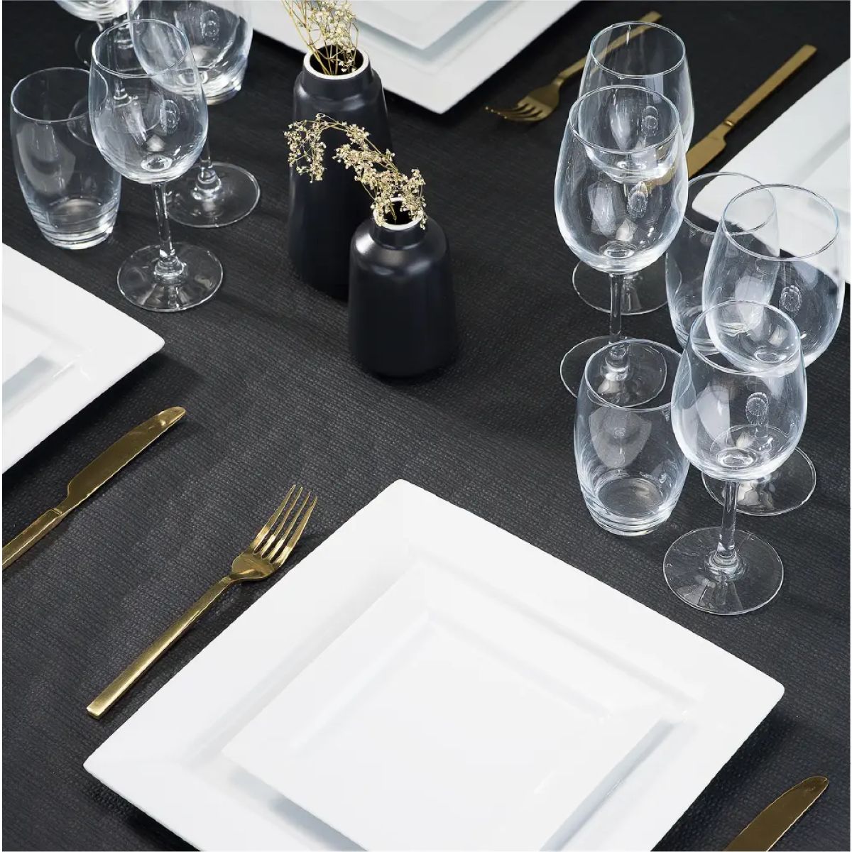 Cosy Moments tumbler high 36 cl. placed in an atmospheric interior setting.