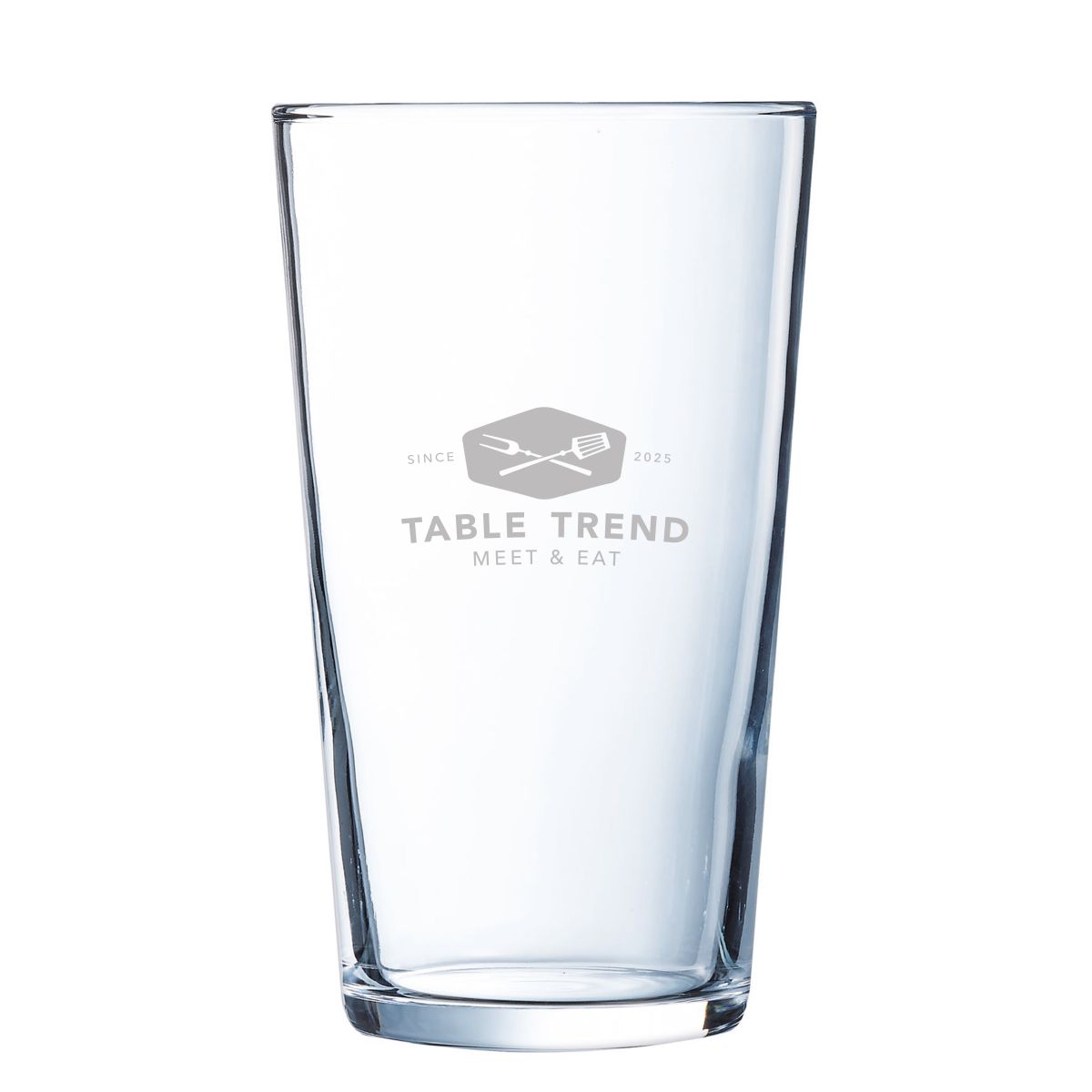 Glas Conique 64 cl. met gegraveerd TableTrend-logo op vooraanzicht, subtiele matte afwerking.