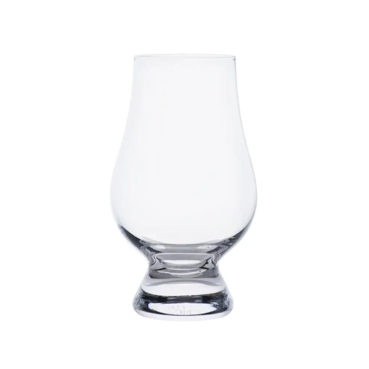 Front view of a clear Glencairn whisky glass 20 cl. made of glass, with classic tulip-shaped design. Front view of a clear Glencairn whisky glass 20 cl. made of glass, with classic tulip-shaped design.