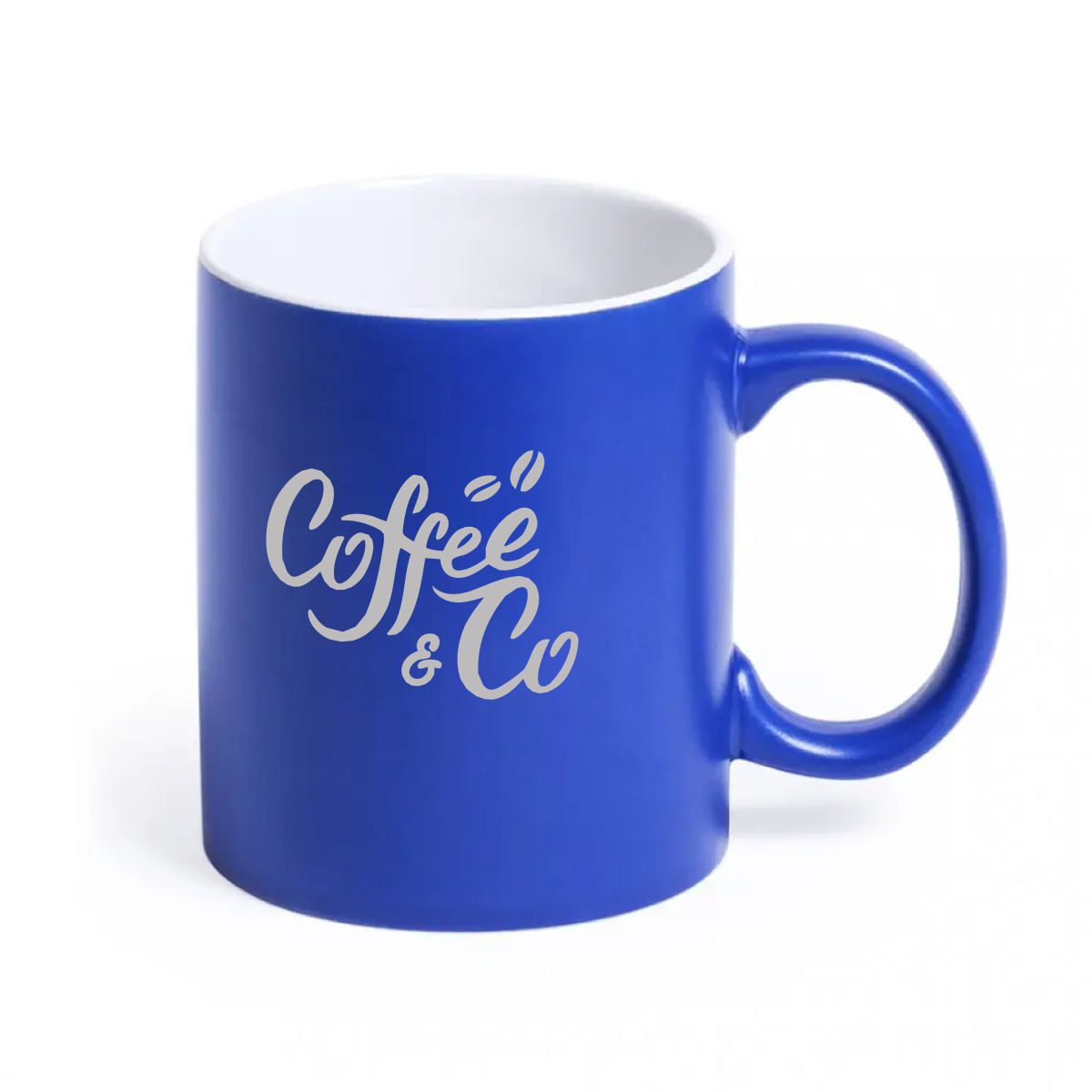 Mug Lisa 35 cl. with CoffeeCo logo in engraving, front view shows engraved porcelain with matt finish.