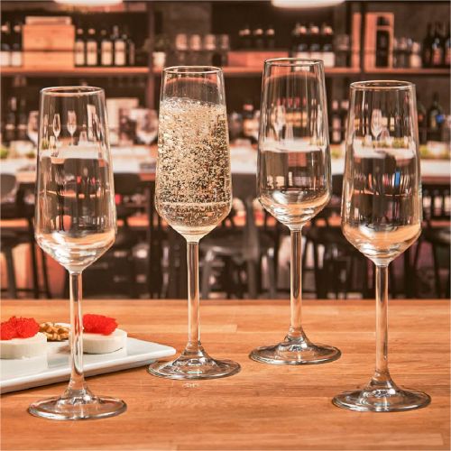 this transparent champagne flûte with a capacity of 19.5 cl. can be printed or engraved this transparent champagne flûte with a capacity of 19.5 cl. can be printed or engraved