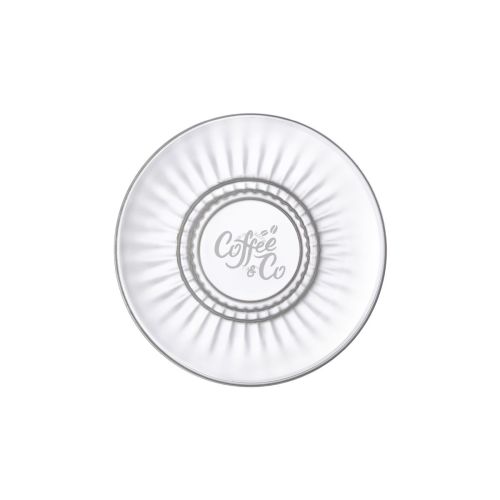 Gravure van CoffeeCo-logo zichtbaar op Barshine schotel 14 cm glas in vooraanzicht.