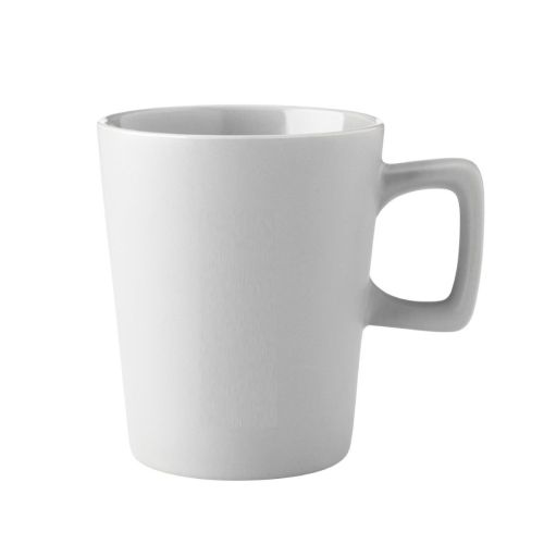 Front view of Calvin mug 29 cl. in white porcelain with cylindrical shape and smooth surface.