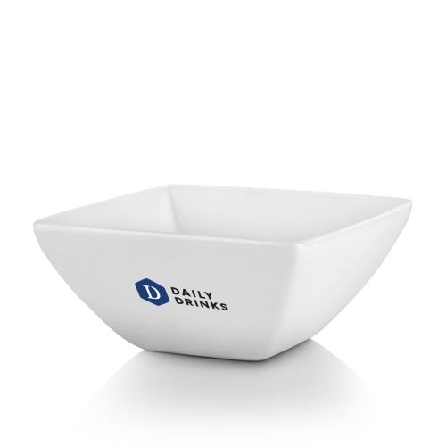 Bowl square Squito 23 cm in porcelain with multicoloured DailyDrinks logo on the front view.