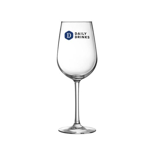Domaine wijnglas 27 cl. glas vooraanzicht met bedrukt logo in meerdere kleuren van DailyDrinks. Domaine wijnglas 27 cl. glas vooraanzicht met bedrukt logo in meerdere kleuren van DailyDrinks.
