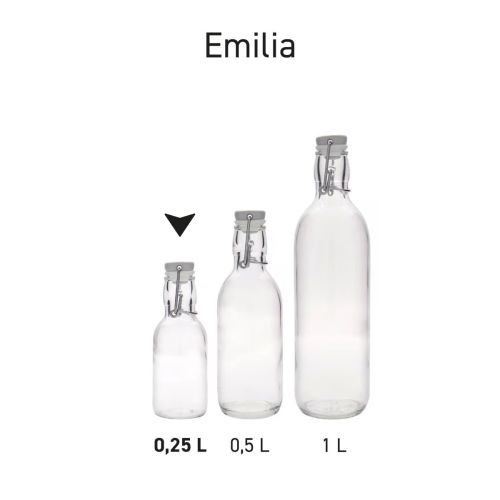 Set van meerdere glazen Emilia flessen met beugelsluiting als productserie gepresenteerd. Set van meerdere glazen Emilia flessen met beugelsluiting als productserie gepresenteerd.