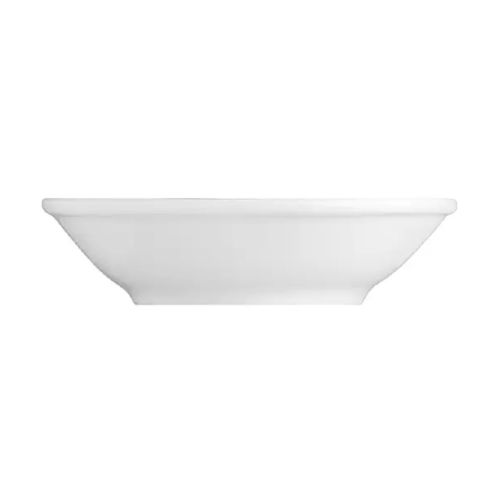 Zijaanzicht van porseleinen schaal Princip 23 cm met lichte bolling en subtiele randafwerking. Zijaanzicht van porseleinen schaal Princip 23 cm met lichte bolling en subtiele randafwerking.