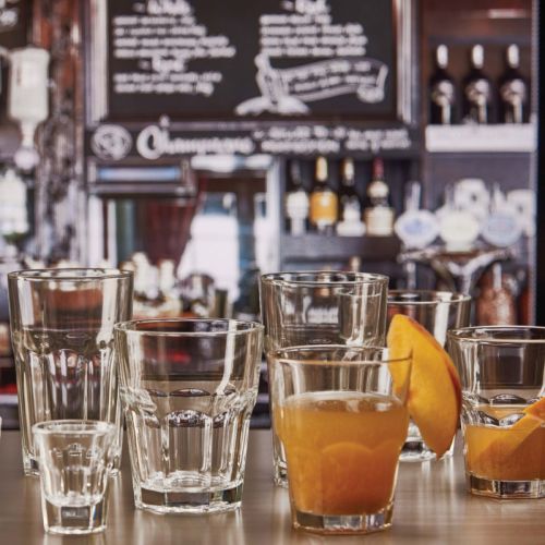 Gevuld Casablanca Juice glas 36,5 cl. geplaatst in sfeervolle gebruiksomgeving. Gevuld Casablanca Juice glas 36,5 cl. geplaatst in sfeervolle gebruiksomgeving.