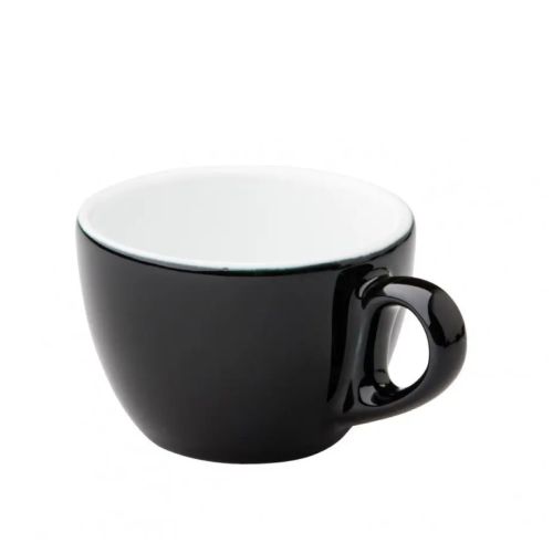 Voorzijde van Style Cappuccino kop 19 cl. in zwart-wit porselein, getoond in vooraanzicht. Voorzijde van Style Cappuccino kop 19 cl. in zwart-wit porselein, getoond in vooraanzicht.