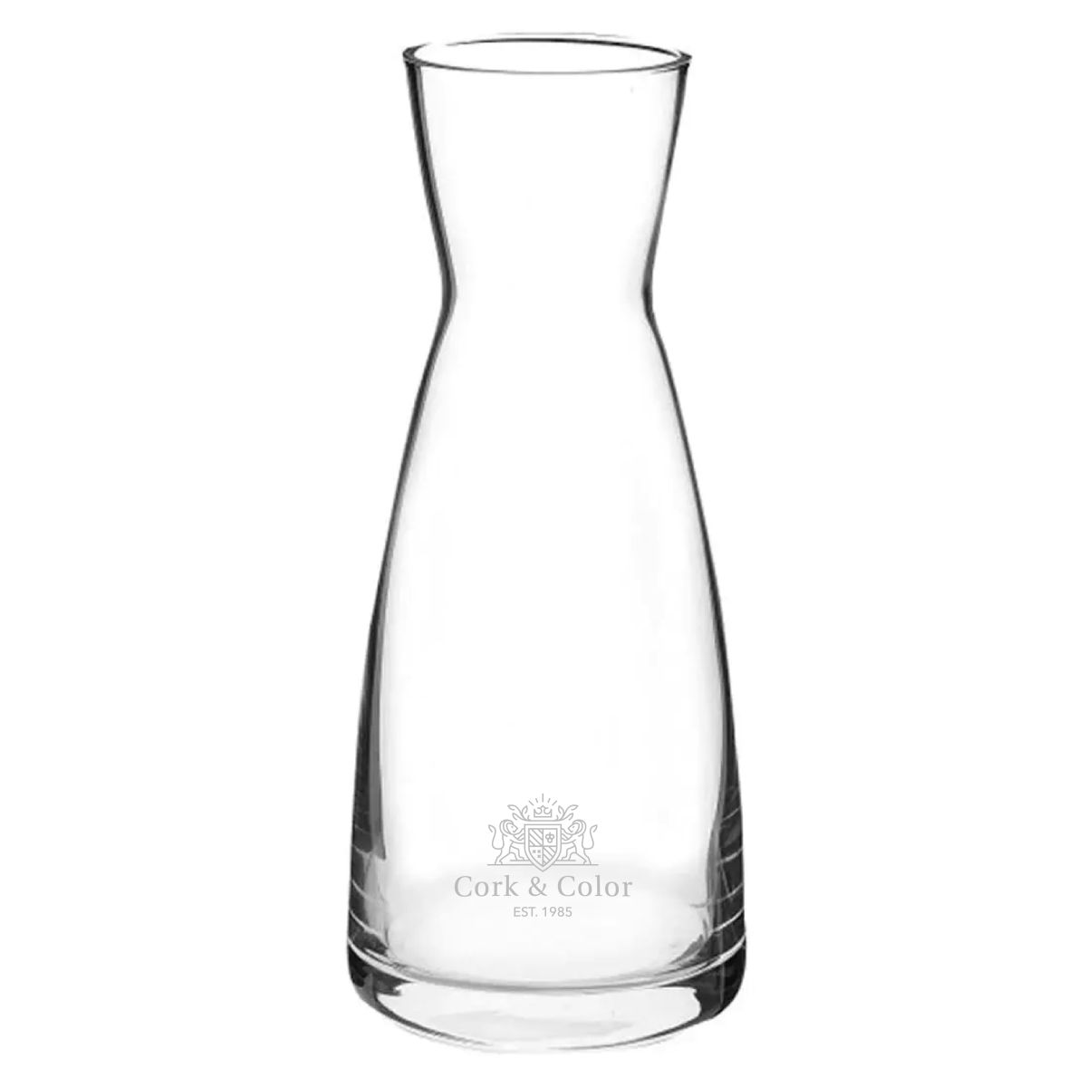 Engraved CorkColor logo on front of 1-litre glass Carafe Ypsilon, sleek finish.