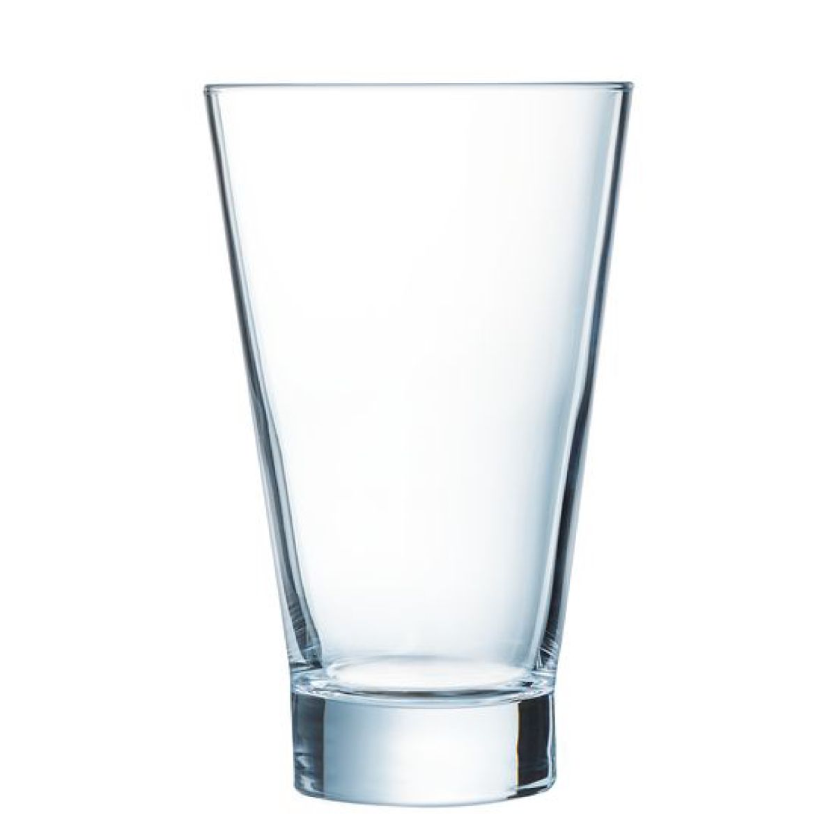 Front view of a transparent Shetland 42 cl. glass, suitable for beer or soft drinks.