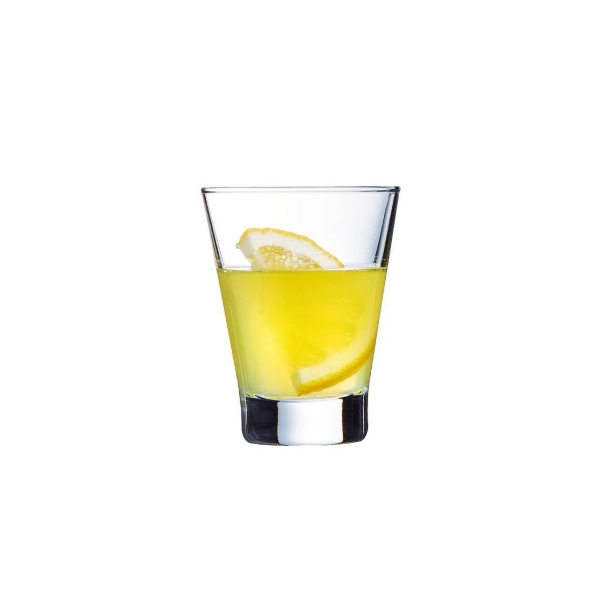 Filled 9cl Shetland glass with drink, displayed on white background in straight shooting mode.