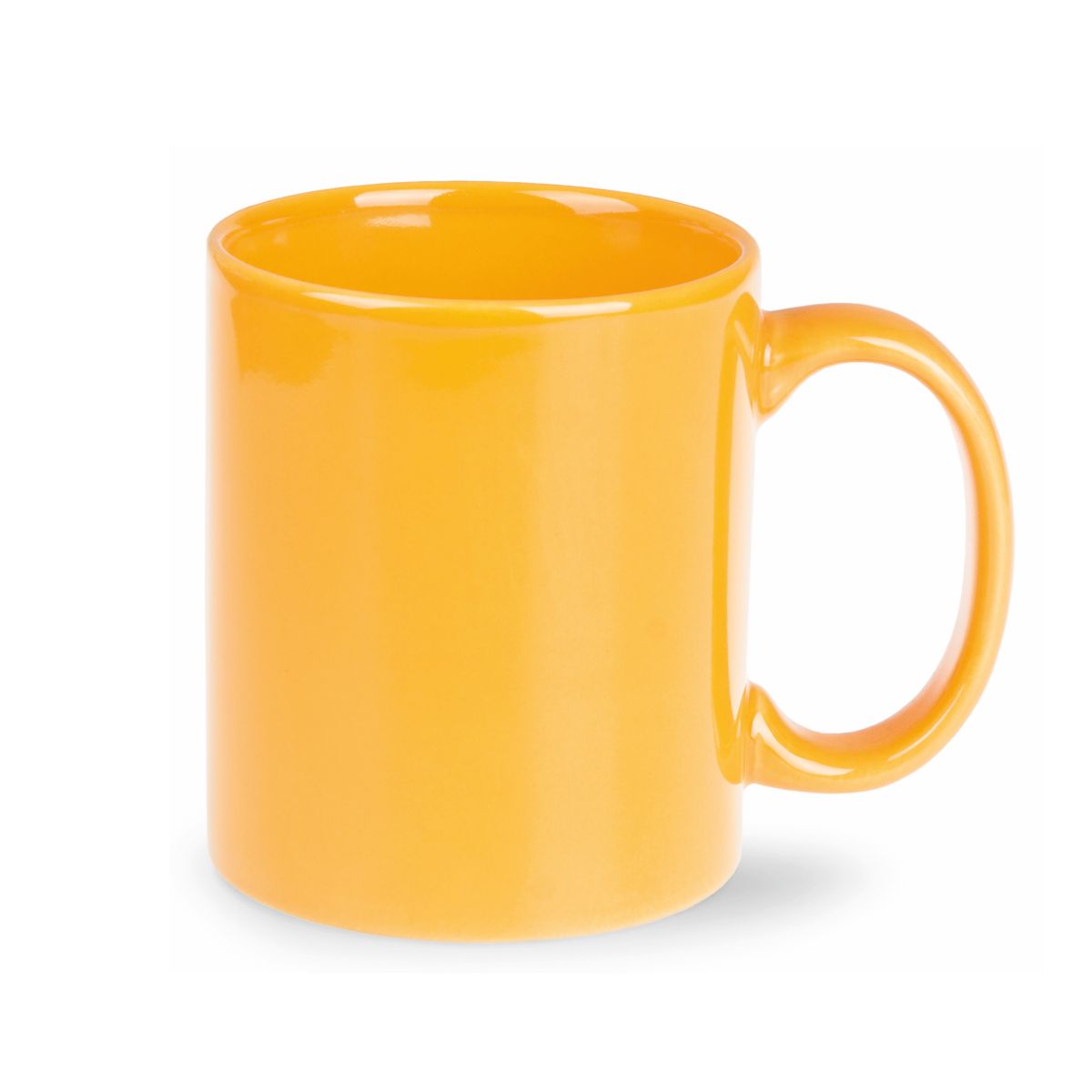 Front view of the Tomek mug 30 cl. in yellow porcelain with straight sides, classic handle and smooth surface.