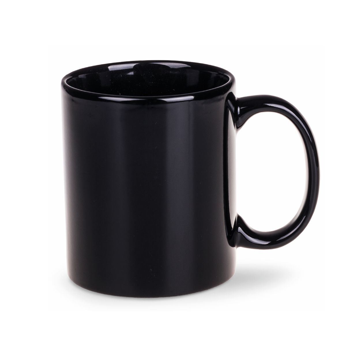 Front view of the Tomek  mug 30 cl. in black porcelain with straight sides, classic handle and smooth surface.