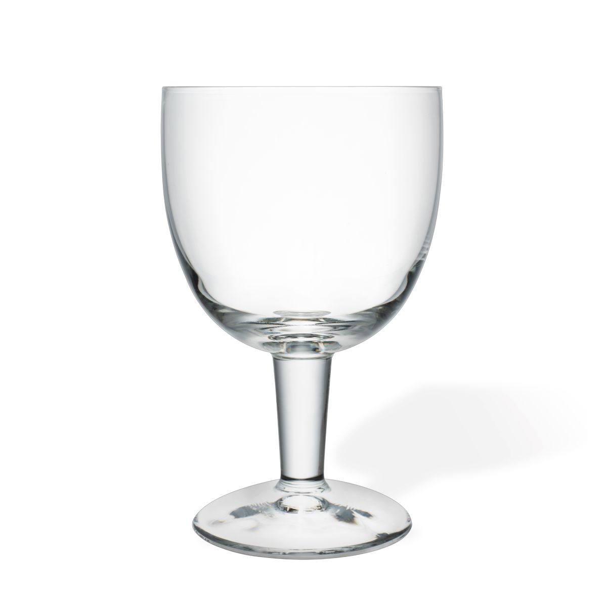 Vooraanzicht van het Trappist glas met tapmaat van 25 cl. bolle kelk en korte, stevige steel. Vooraanzicht van het Trappist glas met tapmaat van 25 cl. bolle kelk en korte, stevige steel.