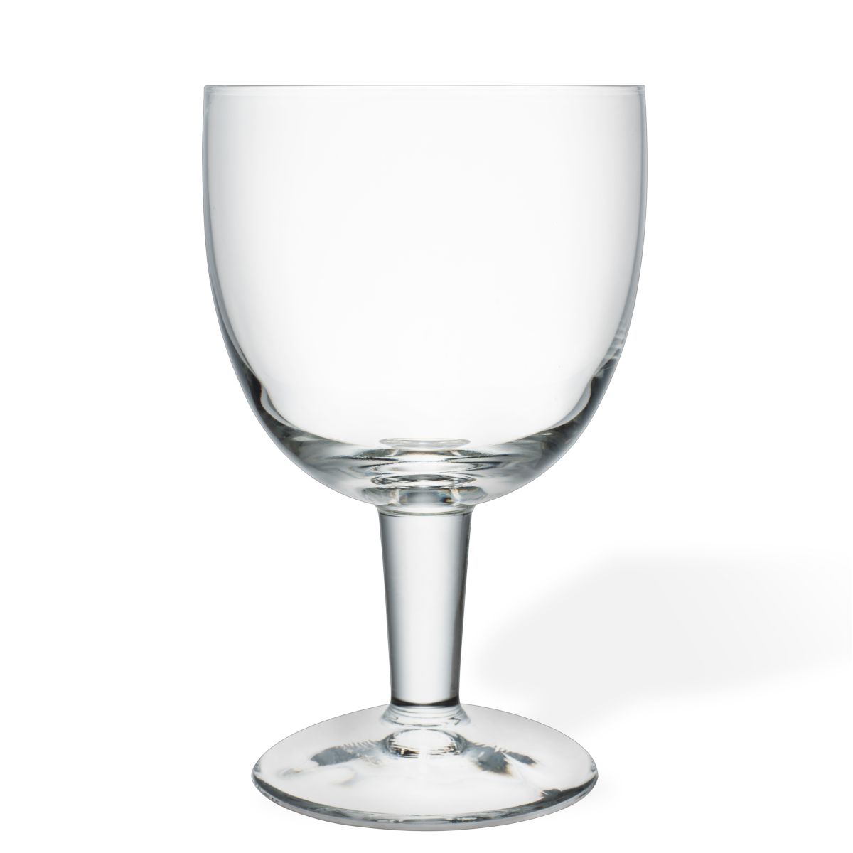 Straight front view of the classic 33cl Trappist draft gauge glass with wide opening. Straight front view of the classic 33cl Trappist draft gauge glass with wide opening.